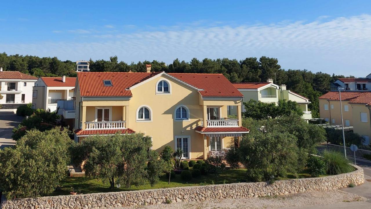 Apartmani Olea Krk Krk Town Buitenkant foto