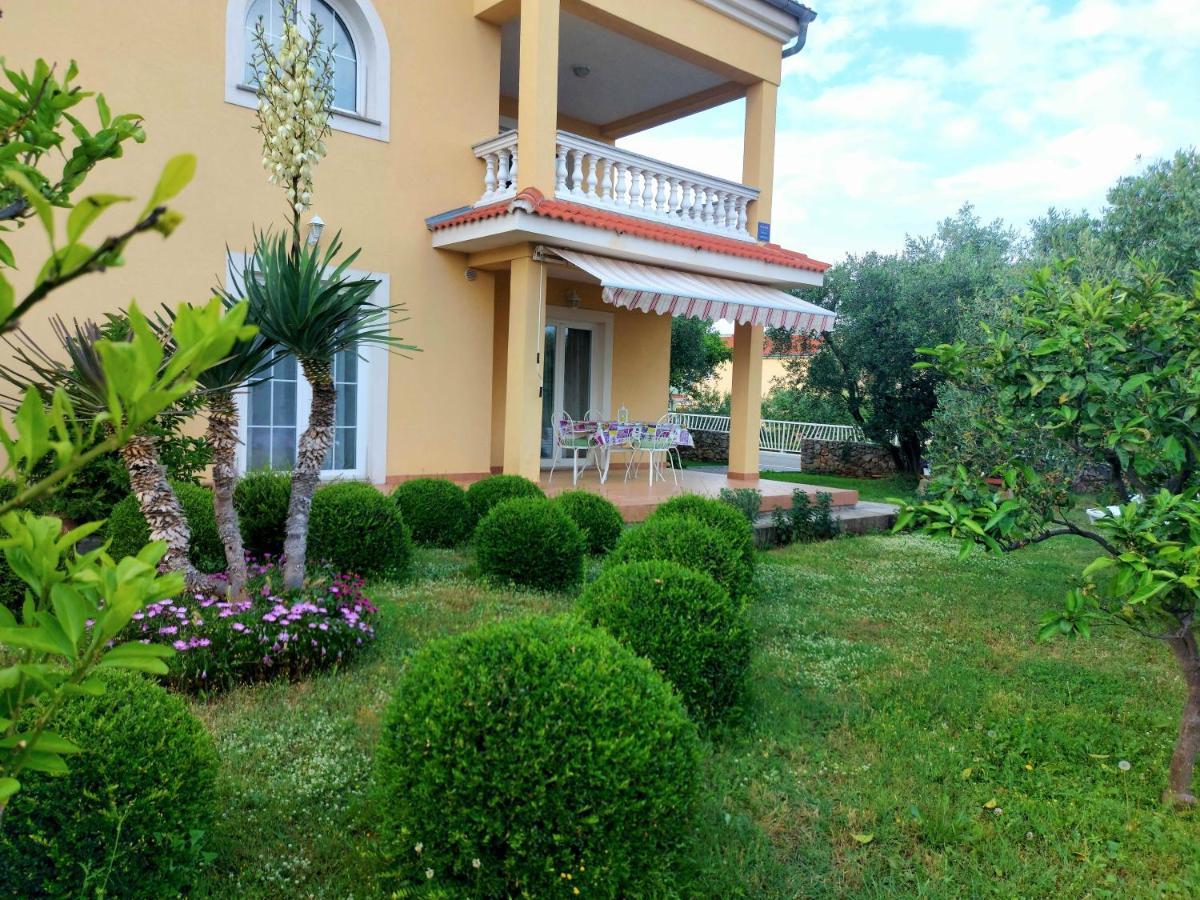 Apartmani Olea Krk Krk Town Buitenkant foto