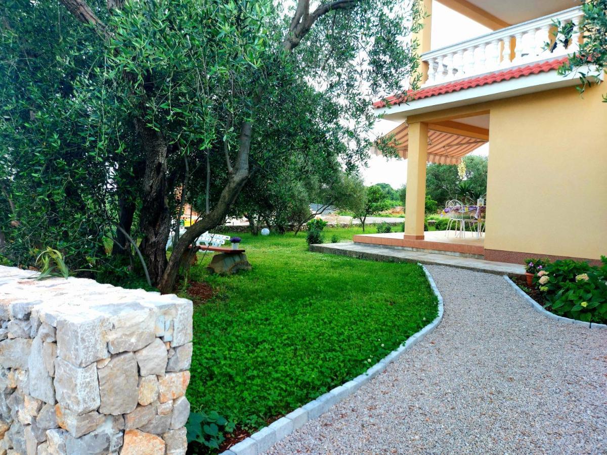 Apartmani Olea Krk Krk Town Buitenkant foto