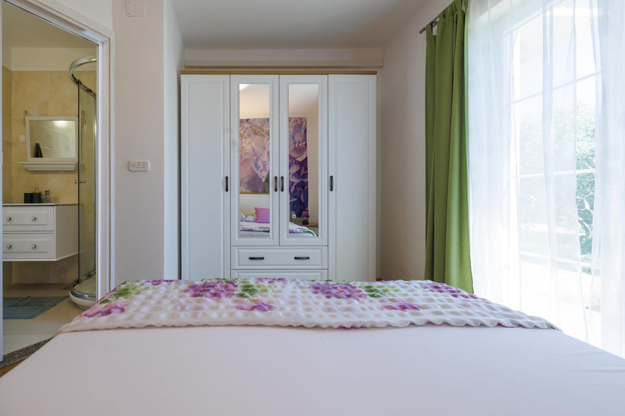 Apartmani Olea Krk Krk Town Buitenkant foto