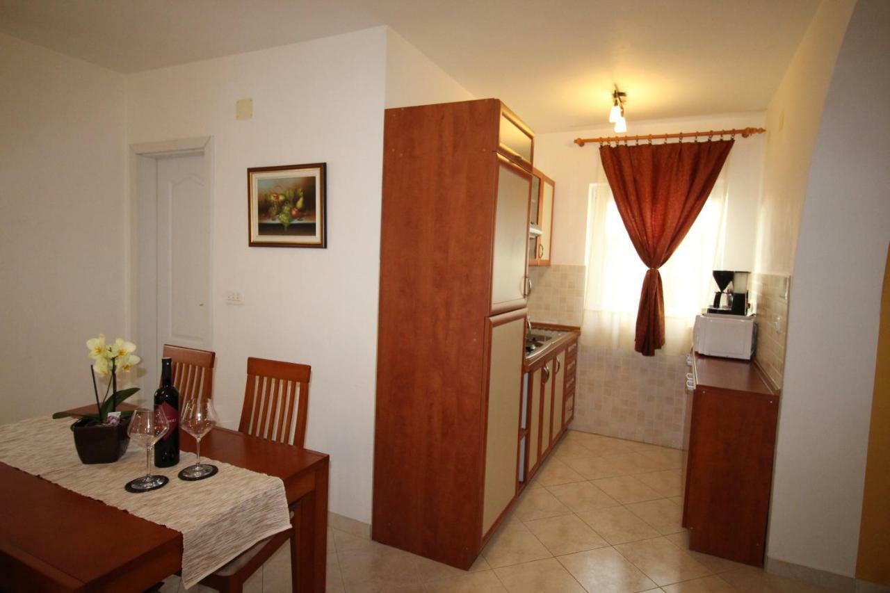 Apartmani Olea Krk Krk Town Buitenkant foto