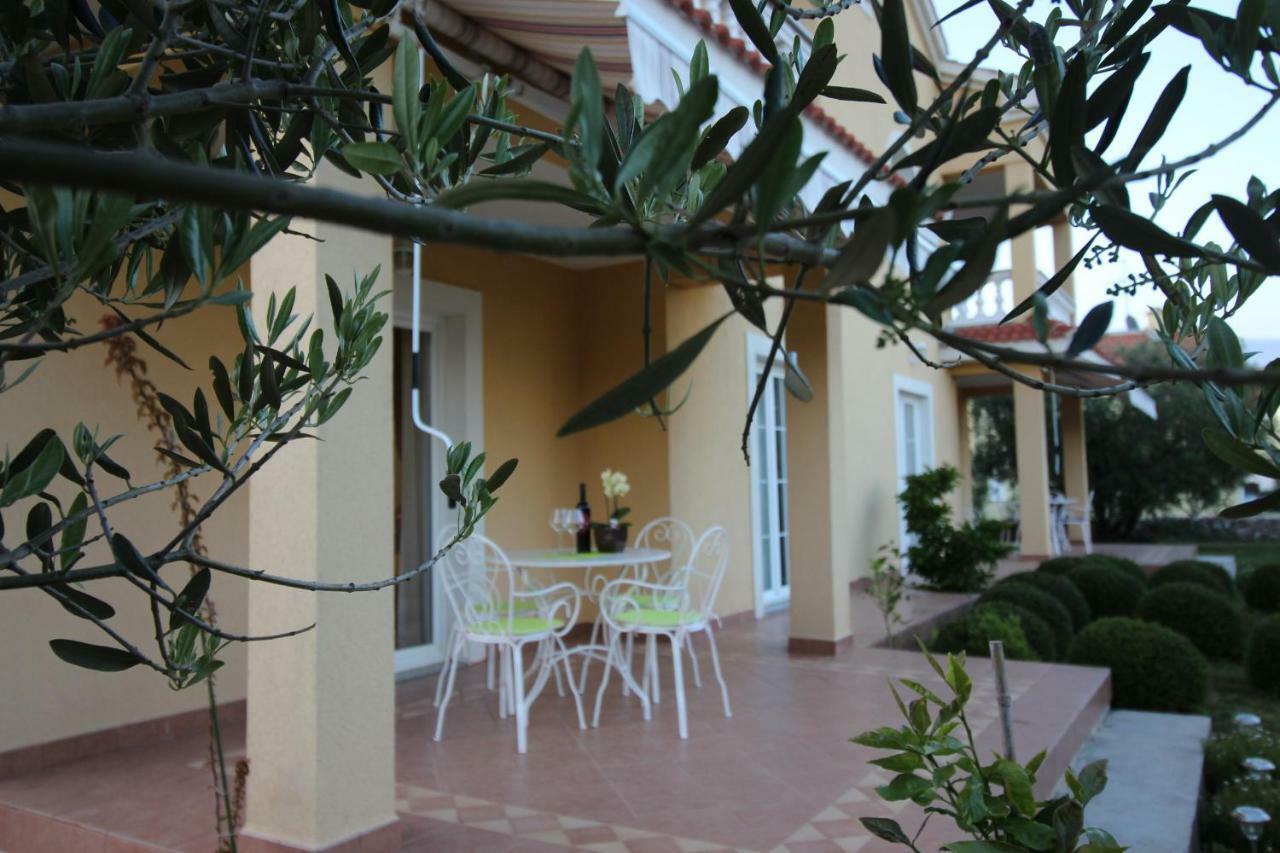 Apartmani Olea Krk Krk Town Buitenkant foto